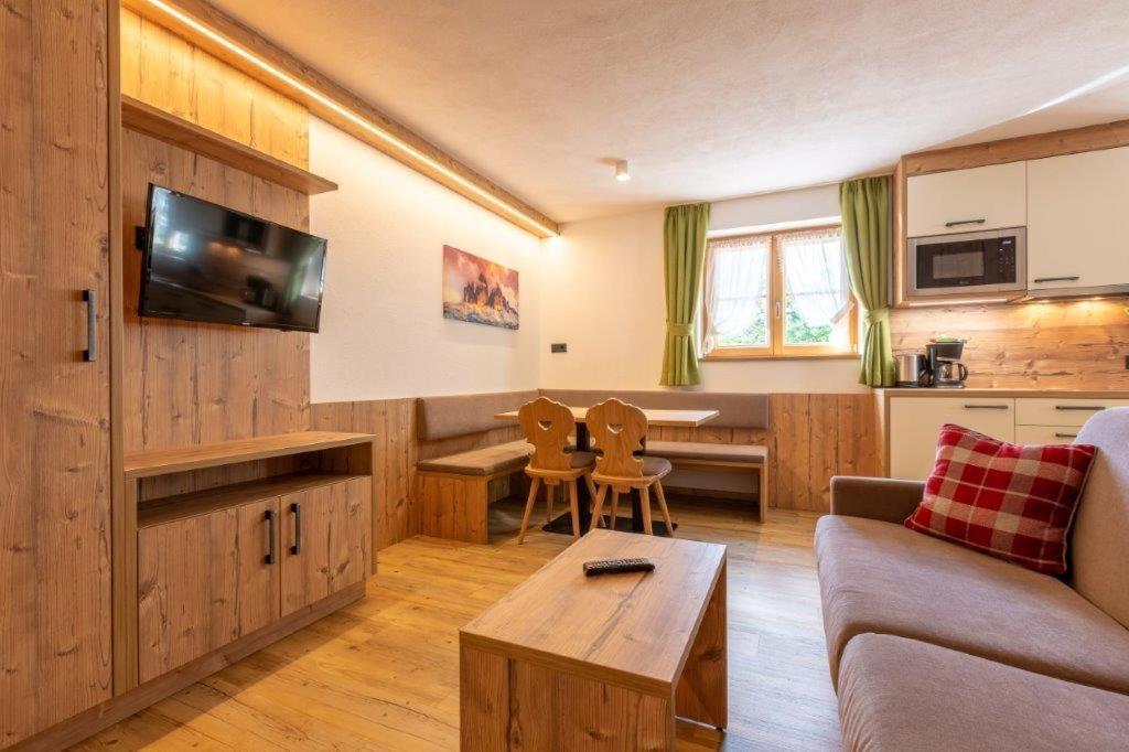 Apartment Edelweiss Sexten ภายนอก รูปภาพ
